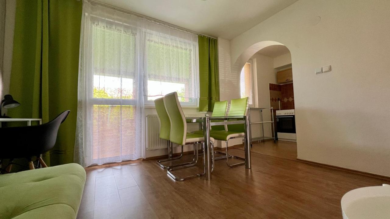 Ubytovani Lednice Buitenkant foto